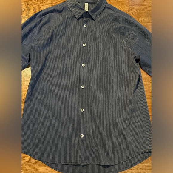 Lululemon 🍋 Bonded Voyage Long Sleeve Button Down Heathered Deep Navy Size M - Picture 4 of 16